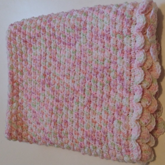 NEW Hand Crafted Baby Blanket Hat Booties Set Bundle Handmade Crochet Knit - Picture 15 of 16